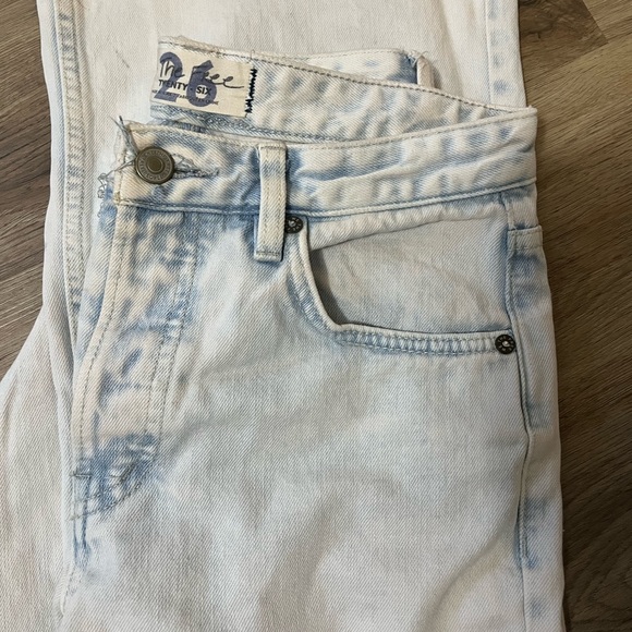 We the Free Wide Leg Jeans size 26 - Picture 5 of 5